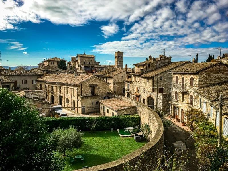 Monolocale L'Anfiteatro Romano Assisi Eksteriør bilde