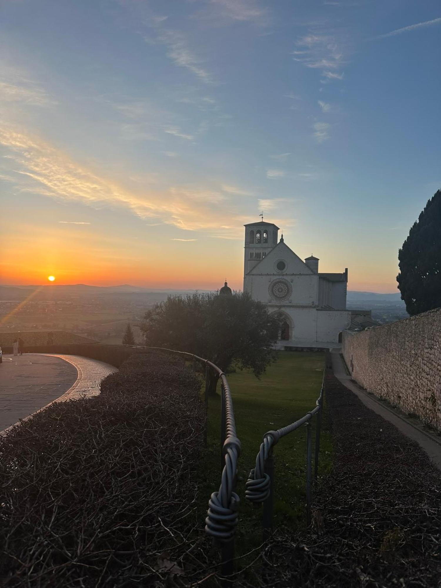 Monolocale L'Anfiteatro Romano Assisi Eksteriør bilde